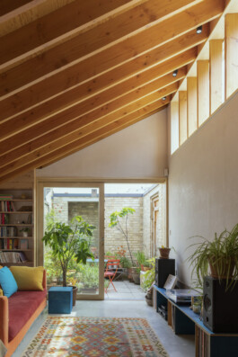 Self-build house on Kenworthy Road, Homerton, Hackney Alexander Hills Architects