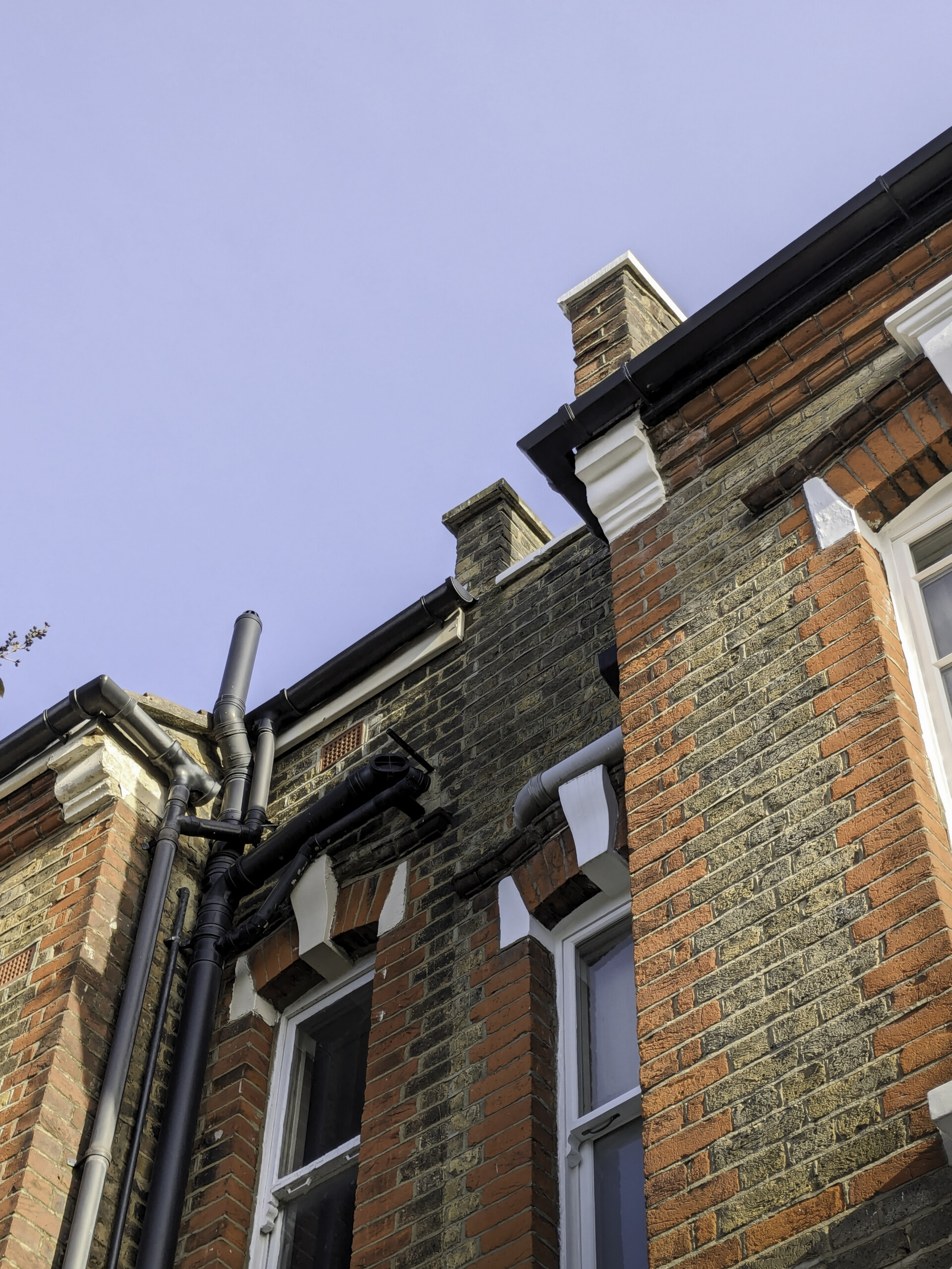 Detail of the front elevation eaves Alexander Hills Architects